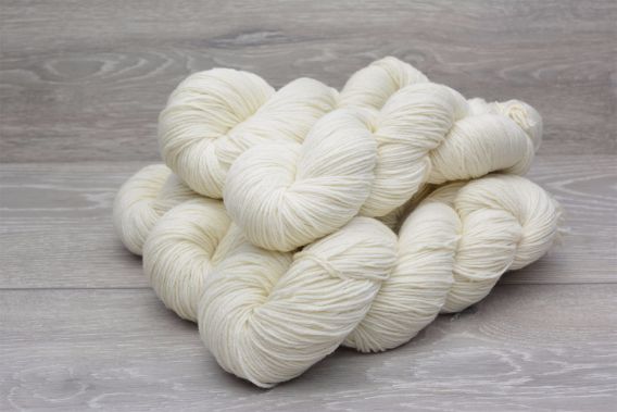 Yarn: Undyed Merino Blend, 100% Wool, 4 Ply, 250g – YardandYarn